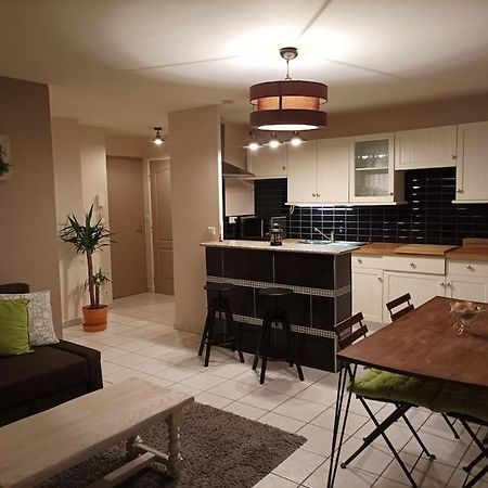 Ecully, Appartement Au Calme De 50M². Esterno foto