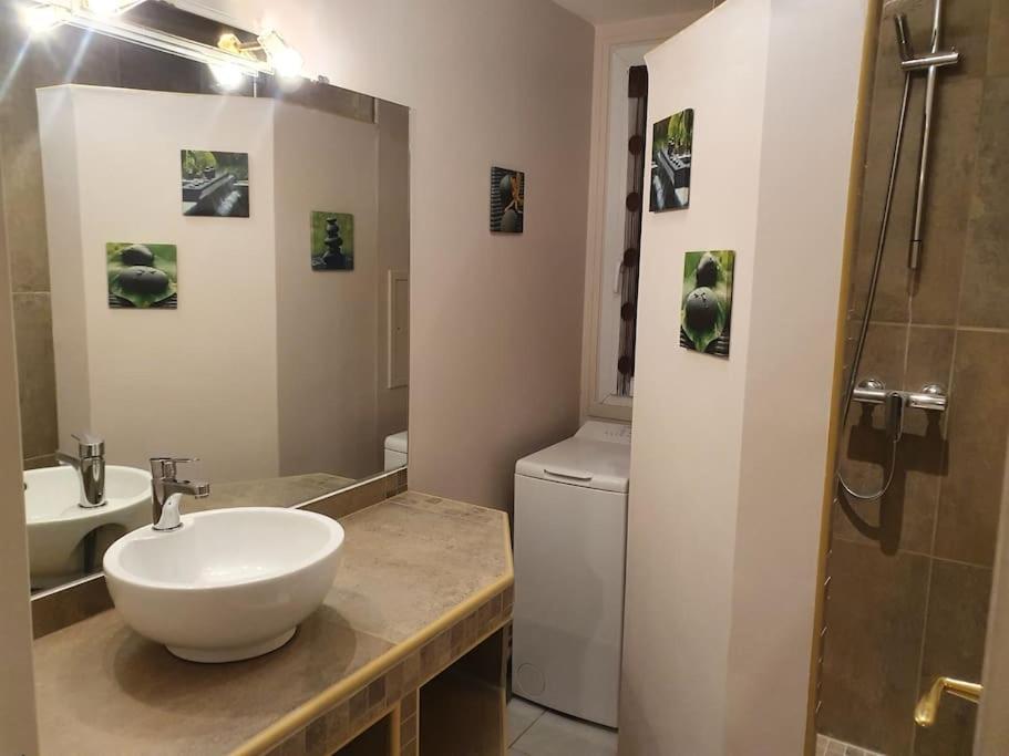 Ecully, Appartement Au Calme De 50M². Esterno foto